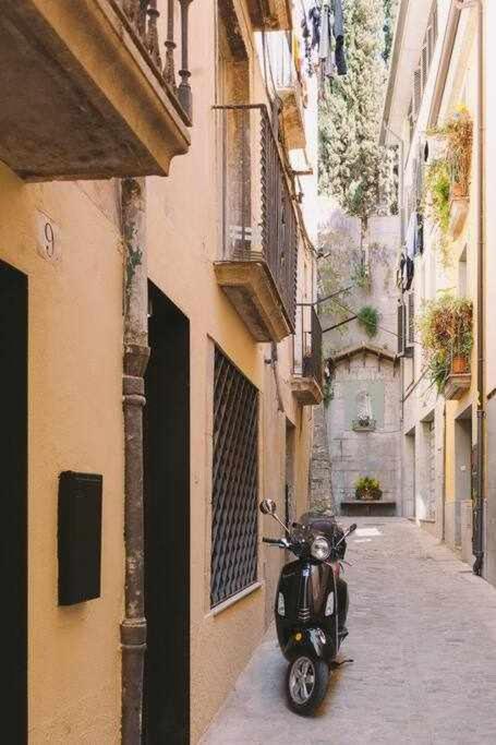 Velo Vern 1 Beautiful New Apartment 2 Bed Ensuite Girona Exterior photo